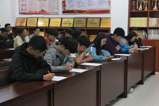 说明: C:\Users\Administrator\Desktop\万象城娱乐awc线路宪法知识竞赛\万象城娱乐awc线路宪法知识竞赛\图片\图片2.png